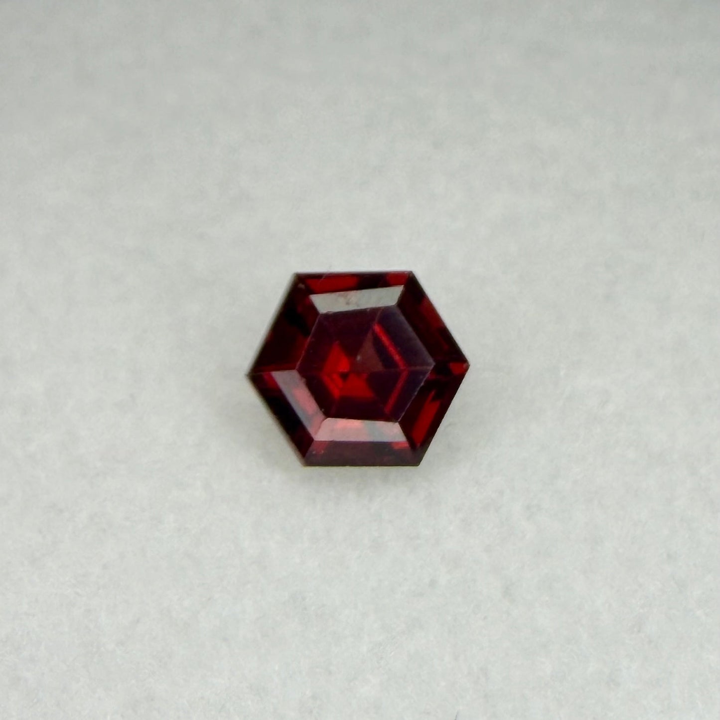 Garnet, 5mm Hexagon Cut