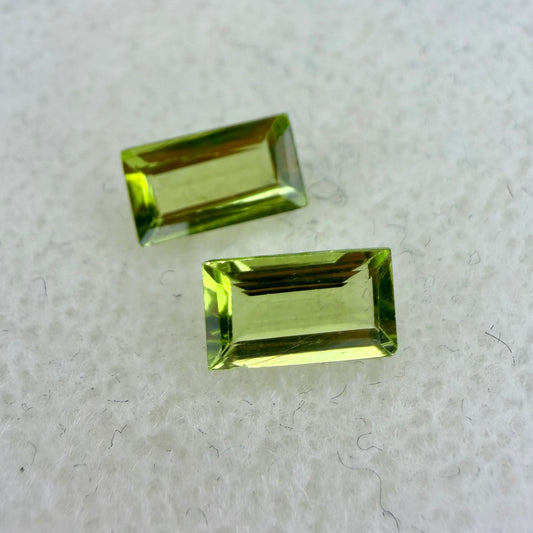 Peridot, 7x4mm Baguette Cut, Pair