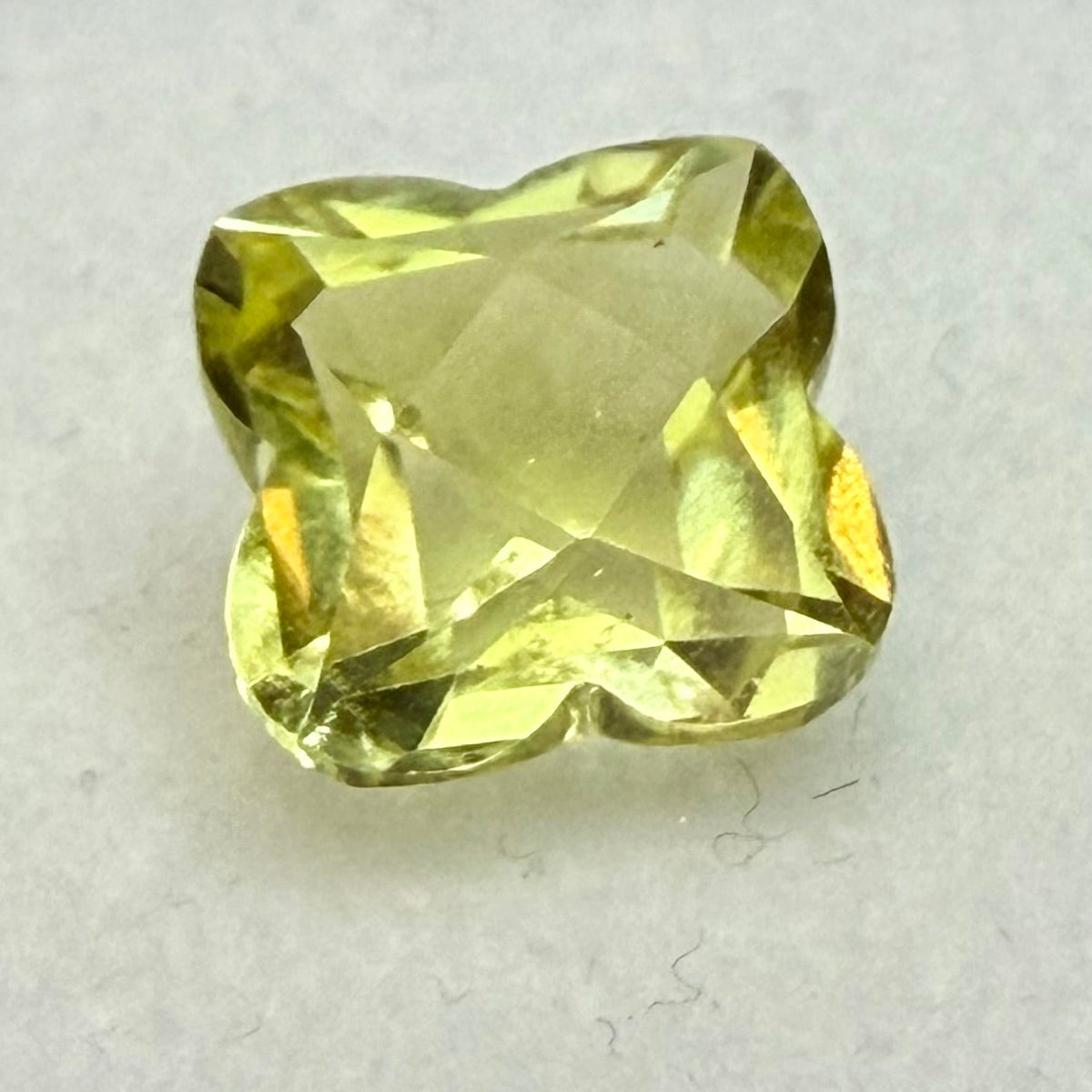 Lemon Quartz, 10mm Flower Cut, 4.30 Carats