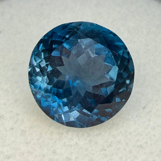 London Blue Topaz, 12mm Round Cut, 9.41 Carats