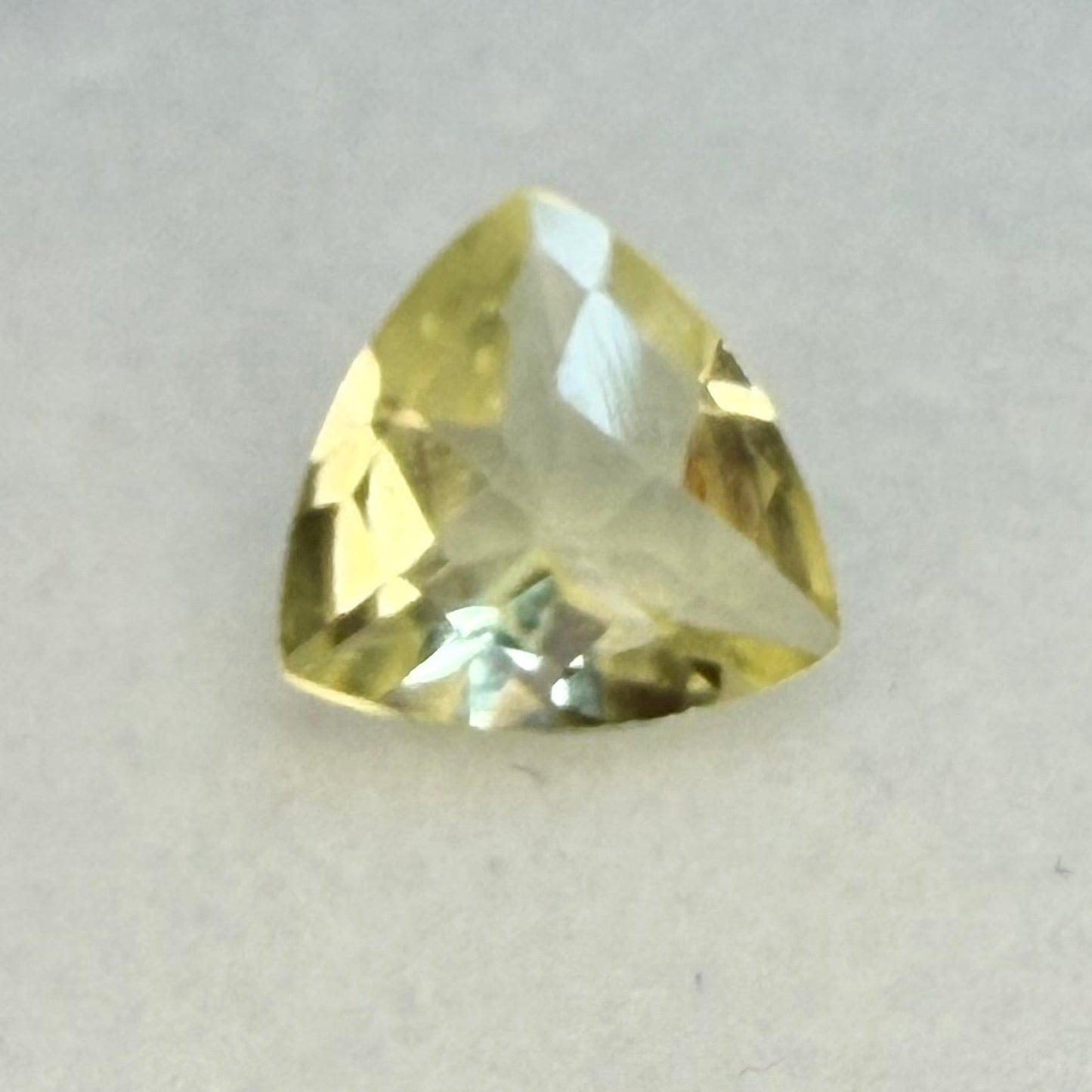 Lemon Quartz, 8mm Trillion Cut Checkerboard Top, Ave Ct Wt 1.50