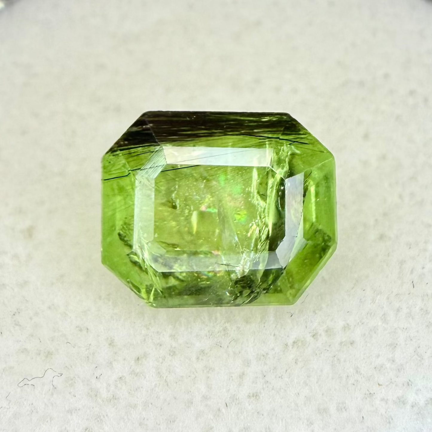Ludwigite Peridot, 11.5x9.5mm Cushion Cut, 6.77 Carats