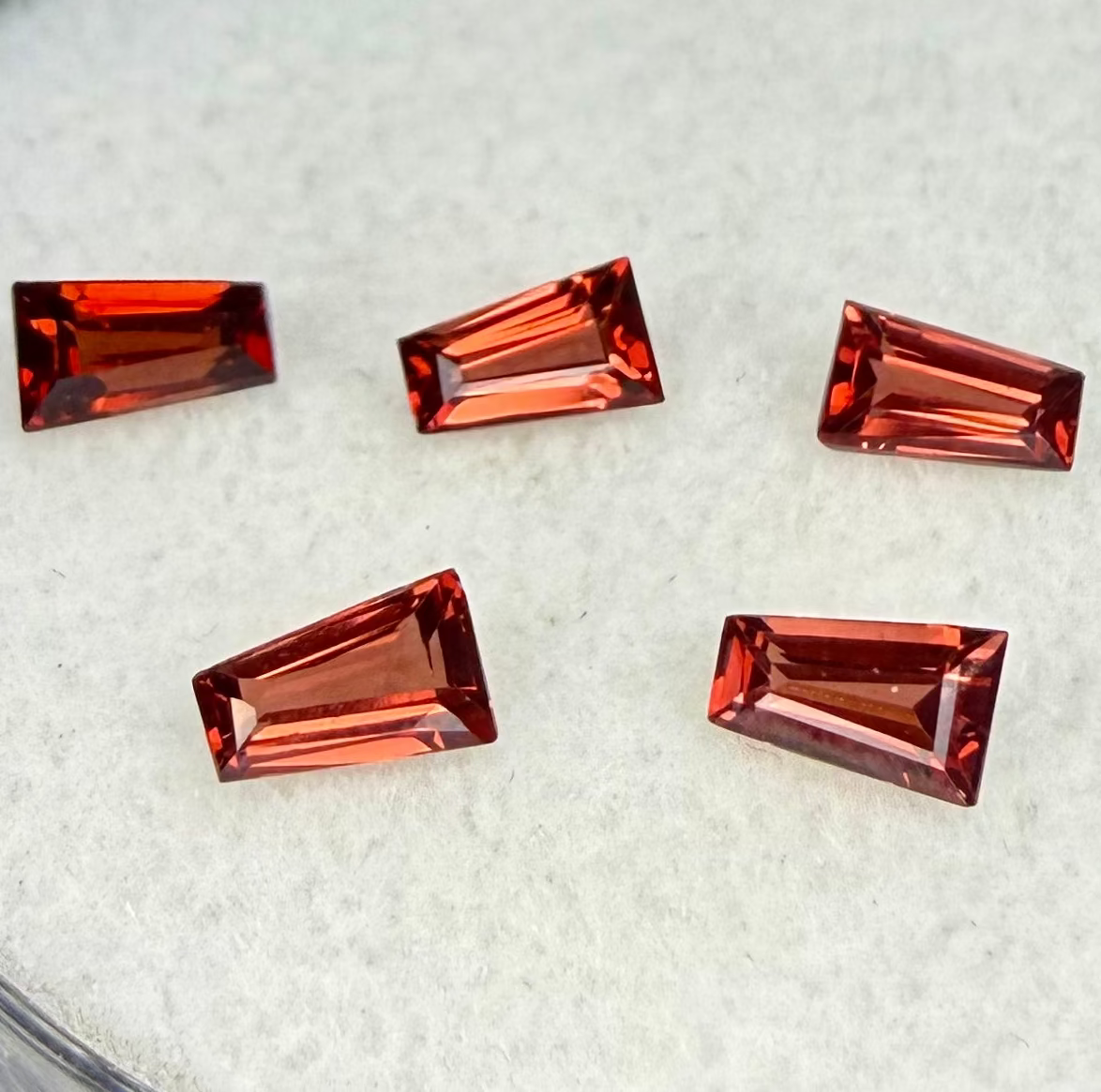 Red Garnet, 5x3x2mm Baguette Cut 5 Piece Lot